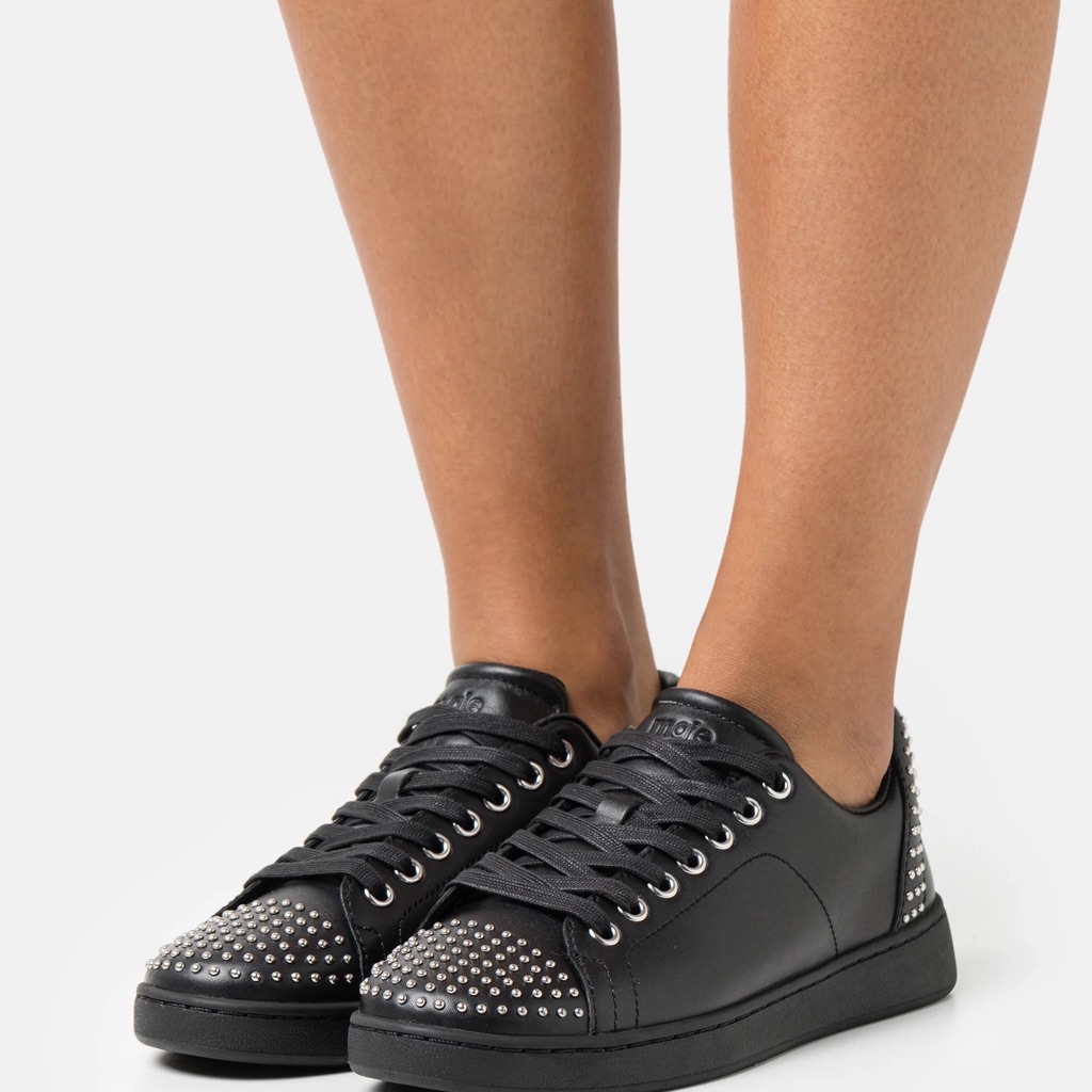 Flowstuds - Trainers